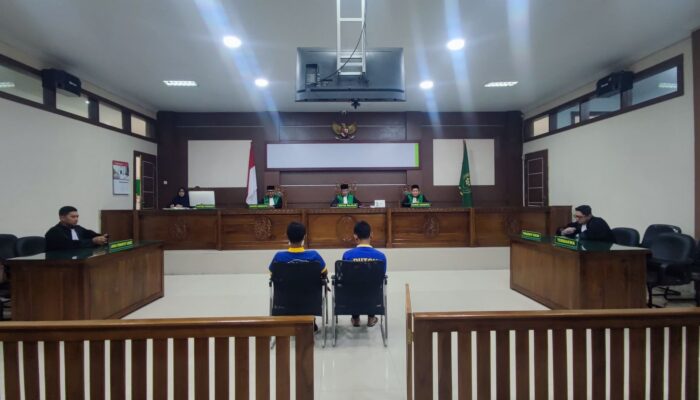 Gay Couple in Aceh Sentenced to 80 Public Cane Strokes